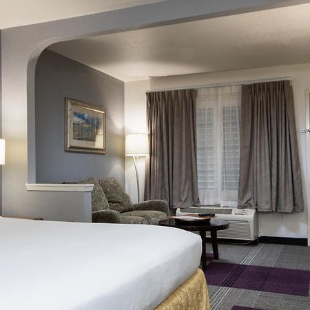 Atherton Park Inn And Suites Редуд Сити Екстериор снимка