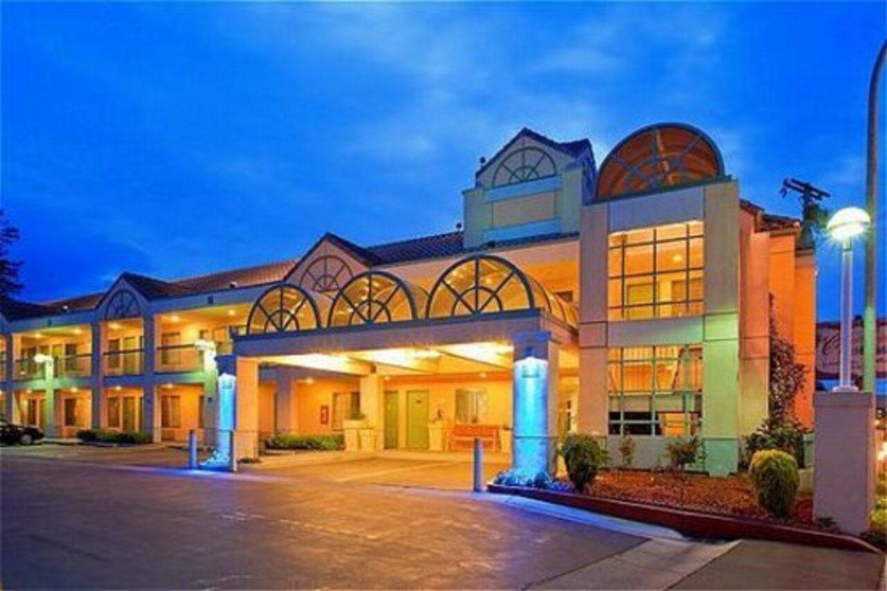 Atherton Park Inn And Suites Редуд Сити Екстериор снимка