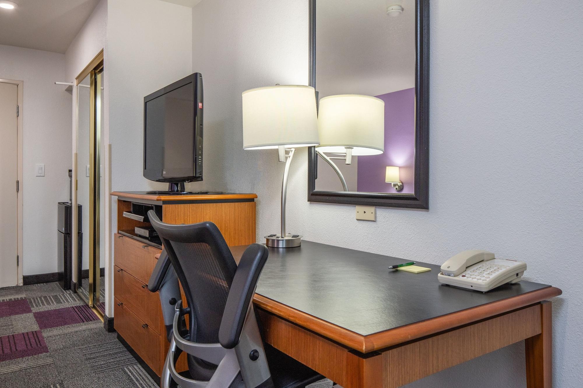 Atherton Park Inn And Suites Редуд Сити Екстериор снимка